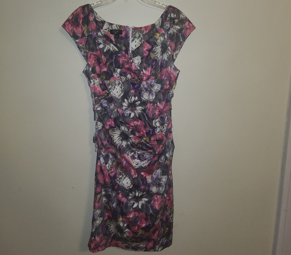 Suzi Chin Pink and Purple Floral Midi Dress - Picture 1 of 3